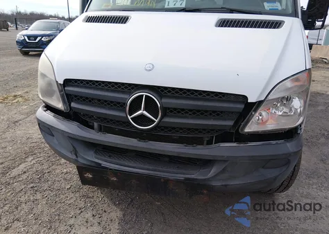 2012 Mercedes-Benz Sprinter 2500 High Roof z USA, uszkodzony, nr VIN WD3PE8CB8C5694692